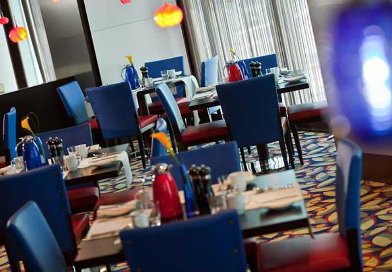 Courtyard By Marriott Doha City Center Zewnętrze zdjęcie